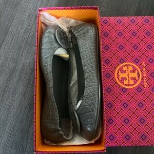 Tory Burch Zinc Croc-Embossed ballet shoes